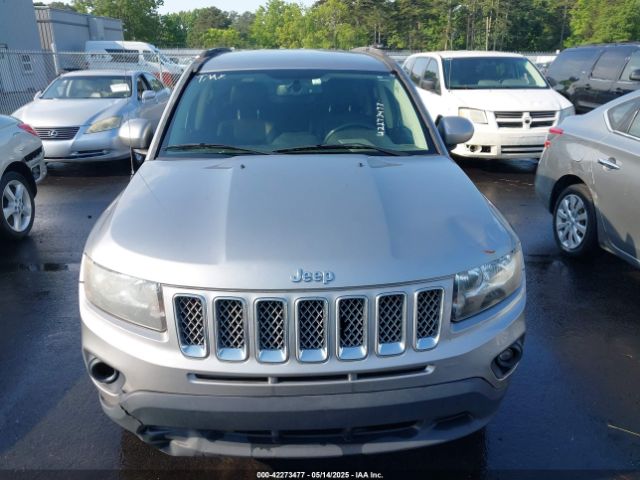1C4NJDEB6GD718725 Jeep Compass Latitude
