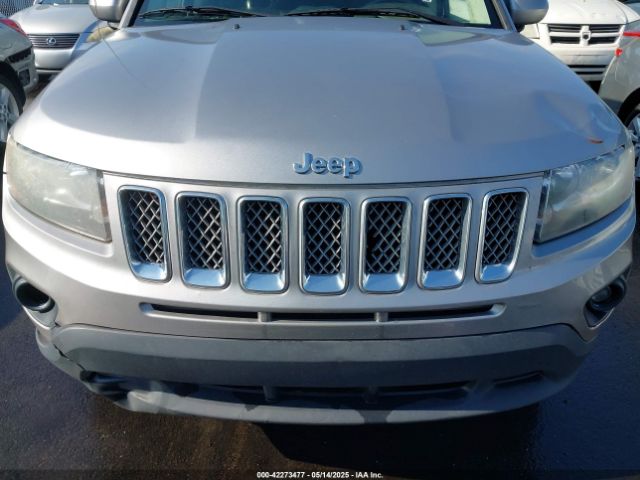 1C4NJDEB6GD718725 Jeep Compass Latitude