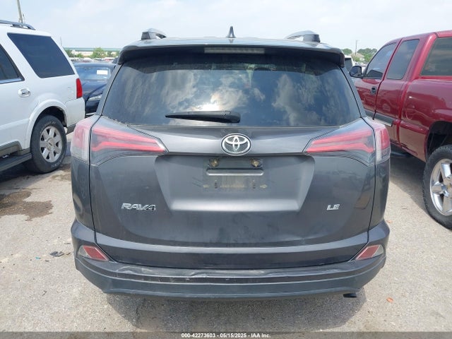 JTMZFREV3HJ714421 Toyota RAV4 LE