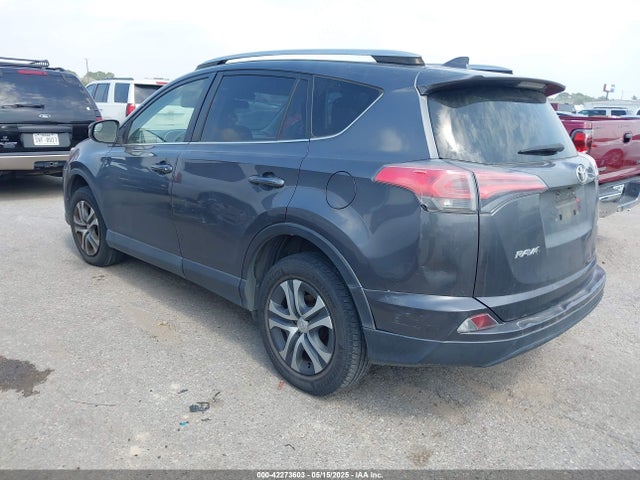 JTMZFREV3HJ714421 Toyota RAV4 LE