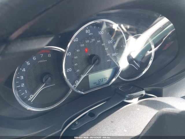 2T1BURHE6FC246955 Toyota COROLLA LE