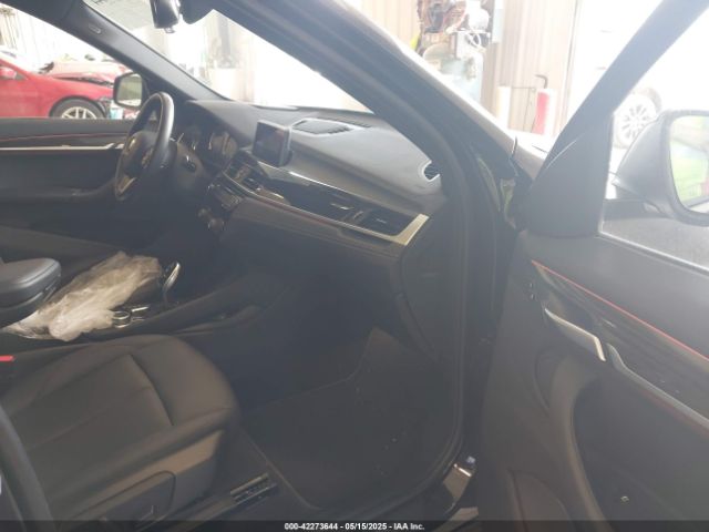 2022 BMW X1 WBXJG9C09N5U69567 Photo 4