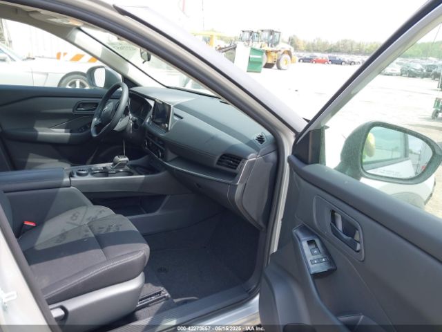 5N1BT3AB4SC834268 Nissan Rogue S Intelligent Awd
