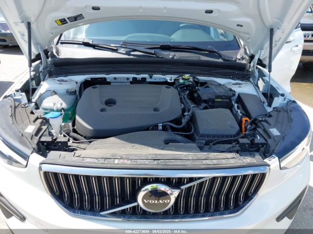 YV4L12UJ8S2544646 Volvo Xc40 B5 Core Bright Theme