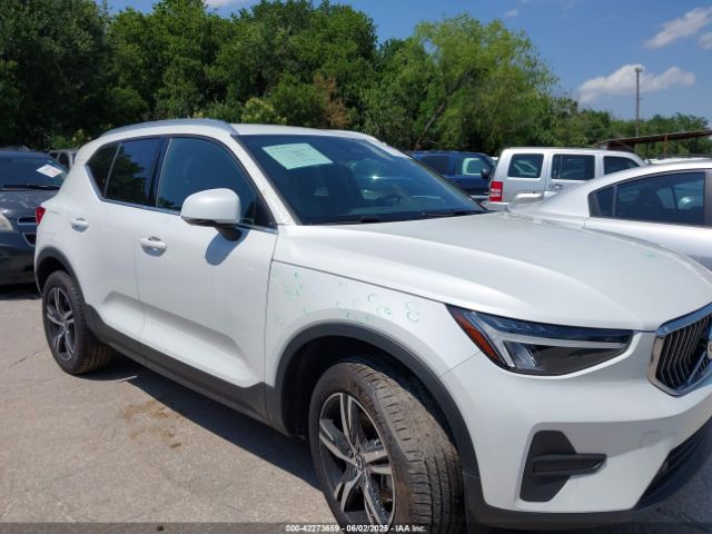 YV4L12UJ8S2544646 Volvo Xc40 B5 Core Bright Theme