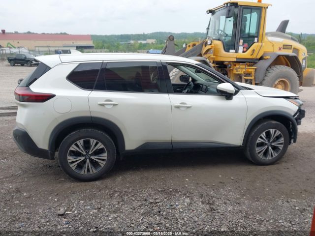 5N1AT3BB5MC814656 Nissan Rogue Sv Intelligent Awd