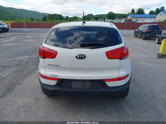 KNDPBCAC3G7811098 KIA Sportage Lx