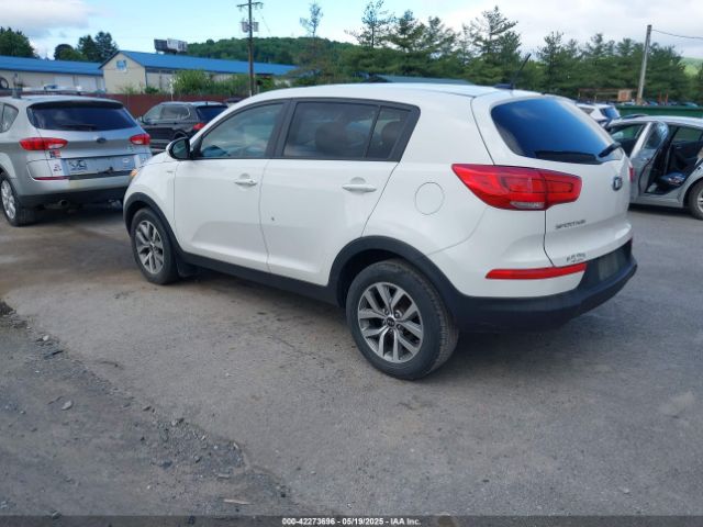 KNDPBCAC3G7811098 KIA Sportage Lx