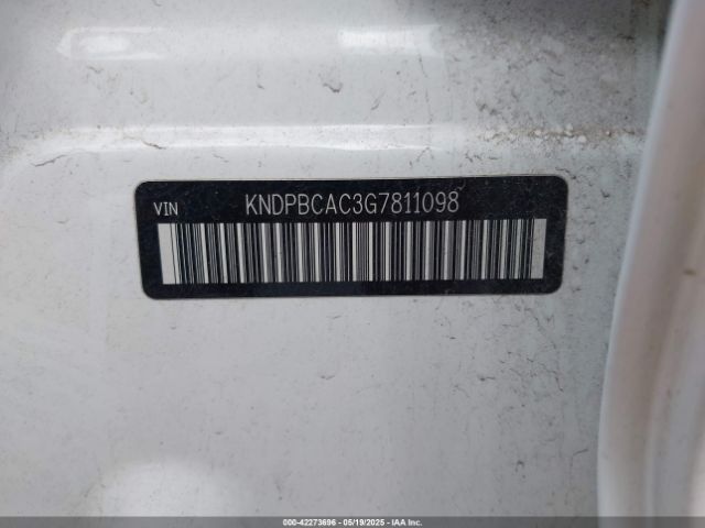 KNDPBCAC3G7811098 KIA Sportage Lx