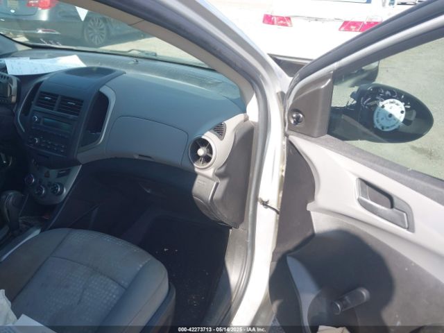 1G1JA5SH3F4217022 Chevrolet Sonic Ls Auto