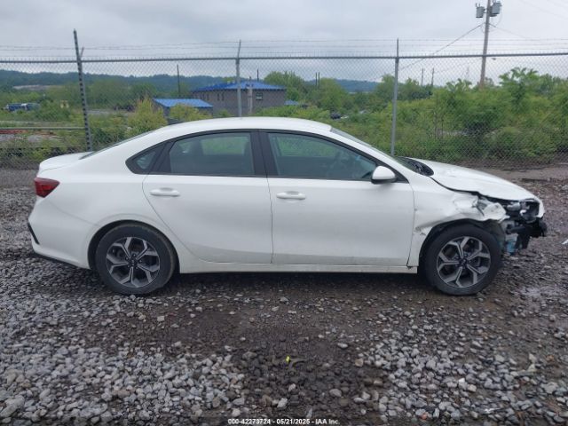 3KPF24AD3LE194032 KIA Forte Lxs