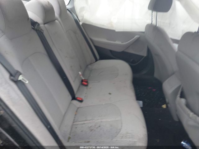 5NPE24AF3KH780396 Hyundai SONATA SE