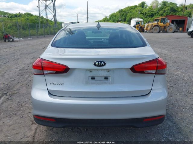 3KPFK4A76HE043266 KIA FORTE LX