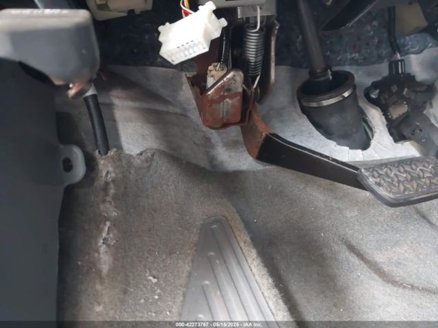 5TDYZ3DC1HS805349 Toyota Sienna Xle 8 Passenger