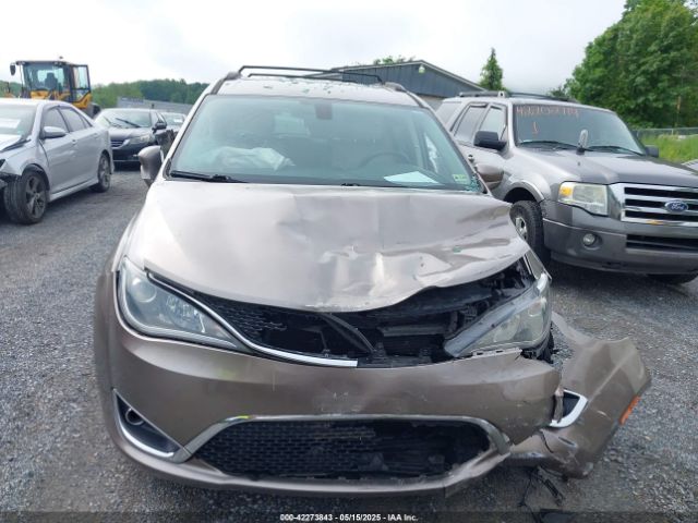 2C4RC1BG6HR708284 Chrysler Pacifica Touring-l