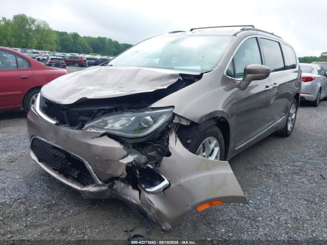 2C4RC1BG6HR708284 Chrysler Pacifica Touring-l