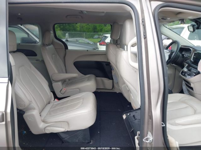 2C4RC1BG6HR708284 Chrysler Pacifica Touring-l