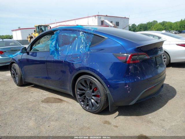 2023 TESLA MODEL Y 7SAYGDEF8PF592152 Photo 2