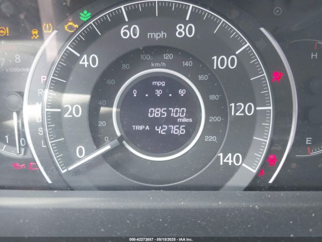 2HKRM3H36FH515575 Honda CR-V LX