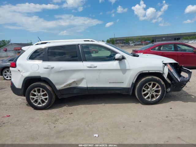 1C4PJMCS3FW557734 Jeep Cherokee Latitude