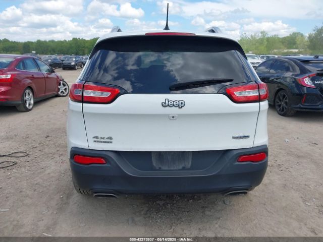 1C4PJMCS3FW557734 Jeep Cherokee Latitude