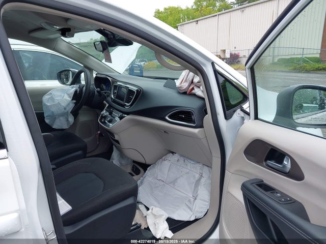Chrysler Voyager Lx 2023 2C4RC1CG0PR617041 Image 5