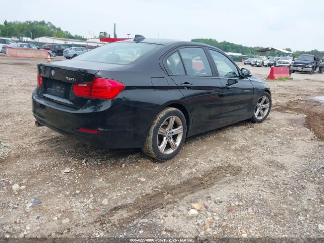 WBA3B1C52EK135610 BMW 320i
