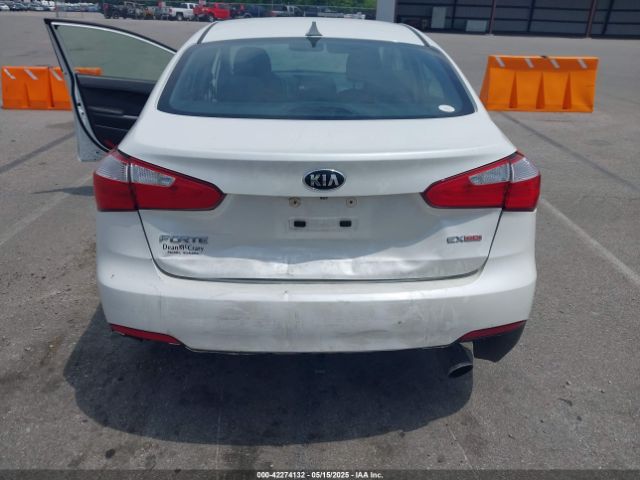 KNAFX4A81G5553218 KIA FORTE EX