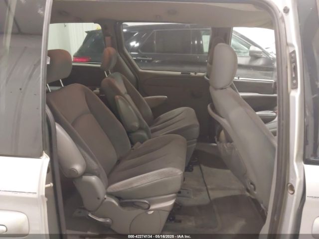 2004 CHRYSLER TOWN & COUNTRY 2C4GP44R54R607405 Photo 7
