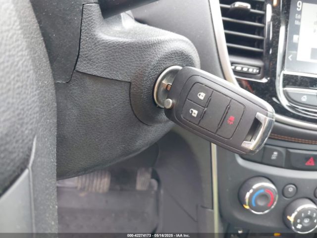 3GNCJKSB1HL273894 Chevrolet TRAX LS