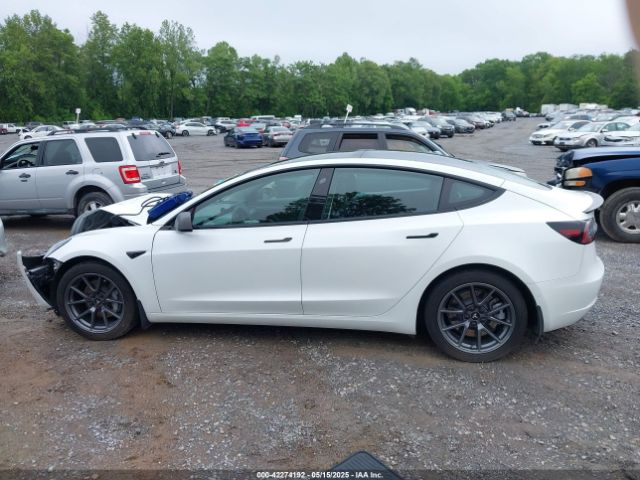 5YJ3E1EA8MF023748 Tesla 2021