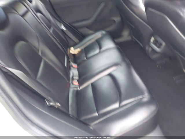 5YJ3E1EA8MF023748 Tesla 2021