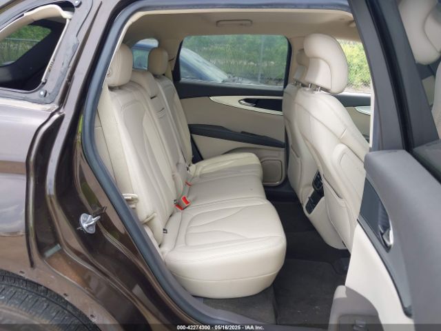 2019 LINCOLN NAUTILUS 2LMPJ8J9XKBL58148 Photo 7