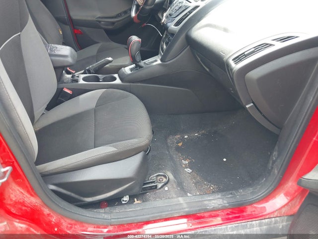 1FADP3F24EL186631 Ford FOCUS SE