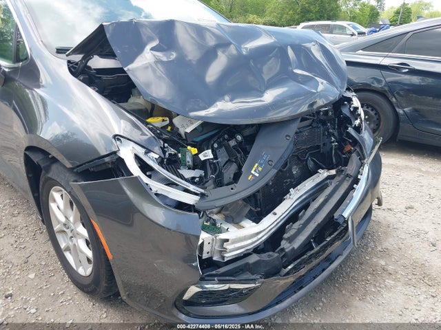 2C4RC1BG2NR176124 Chrysler Pacifica Touring L