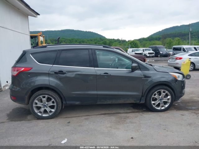 1FMCU9GXXGUC86771 Ford ESCAPE SE