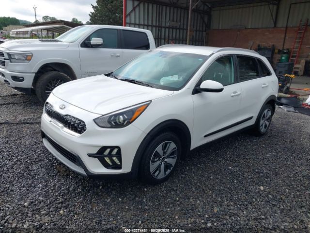 KNDCB3LC8L5420417 KIA NIRO LX