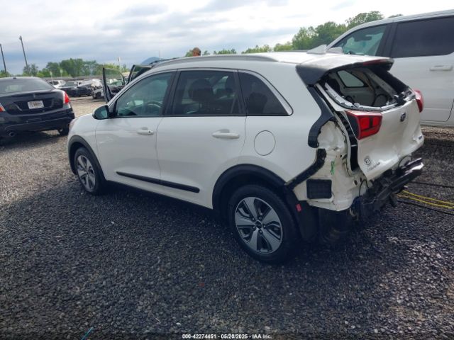 KNDCB3LC8L5420417 KIA NIRO LX