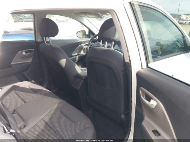 KNDCB3LC8L5420417 KIA NIRO LX