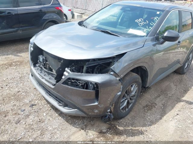 5N1BT3AA7PC888985 Nissan Rogue S Fwd