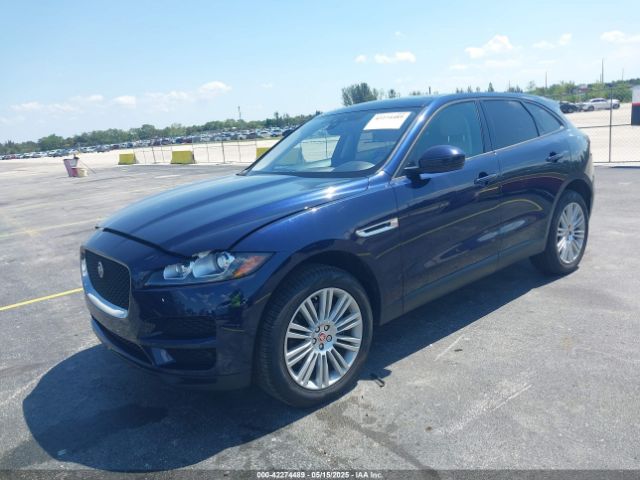 SADCJ2BV4HA884503 Jaguar F-pace 35t Premium