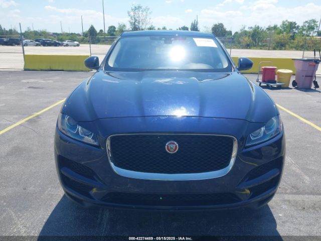 SADCJ2BV4HA884503 Jaguar F-pace 35t Premium