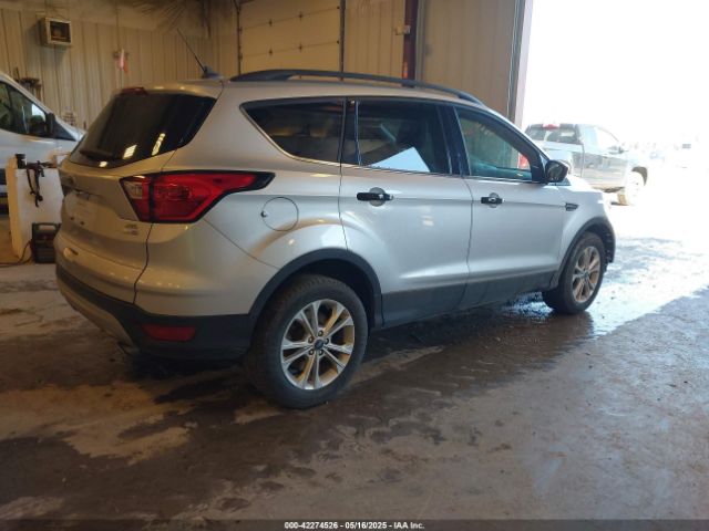 1FMCU9HD1KUA52418 Ford ESCAPE SEL