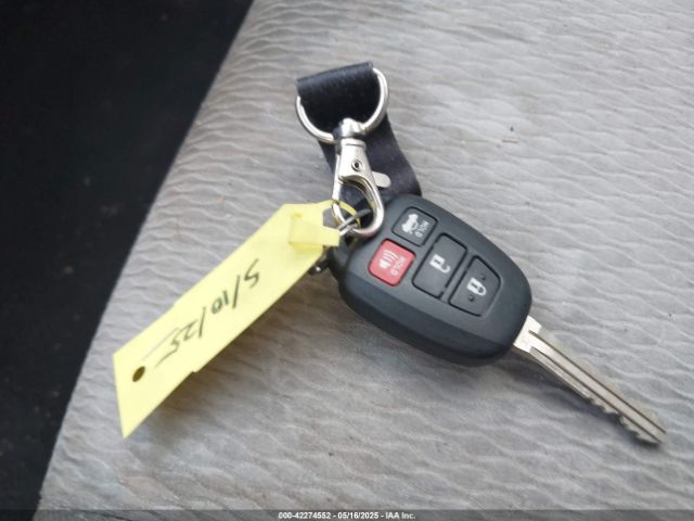 2019 TOYOTA COROLLA 2T1BURHE1KC172578 Photo 10