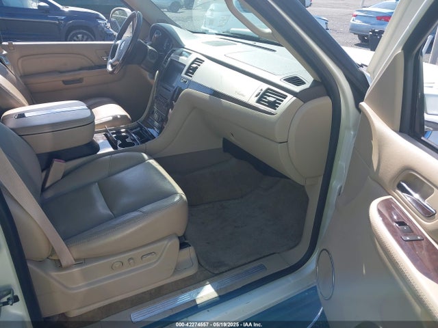 2009 CADILLAC ESCALADE ESV 1GYFK26269R263525 Photo 4