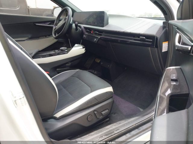 2022 KIA EV6 KNDC44LA9N5030847 Photo 4