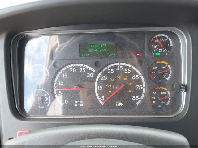3ALACXCYXHDHZ2528 Freightliner Cummins Isl