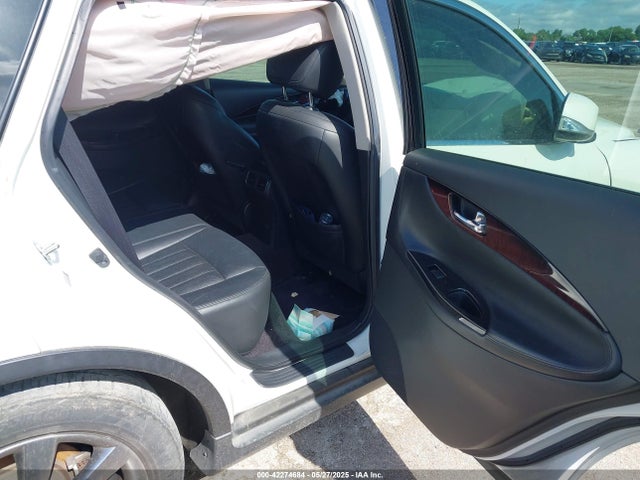 JN1BJ0RP0HM385637 Infiniti 2017