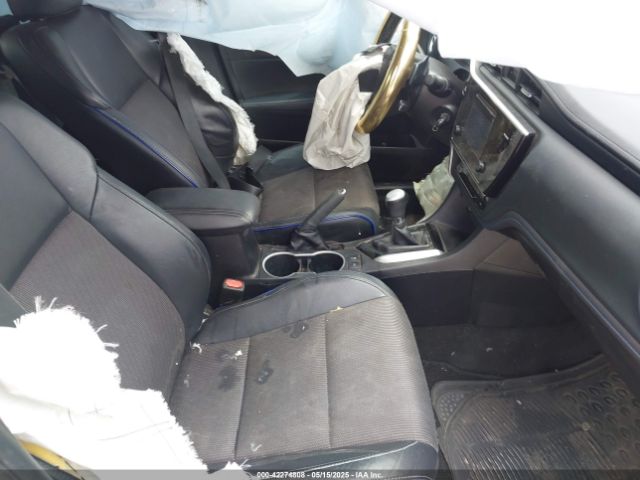 2T1BURHE4HC843864 Toyota COROLLA SE