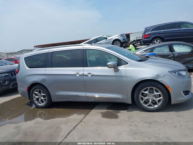 2C4RC1GG2JR232677 Chrysler Pacifica Limited